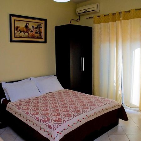 Hotel 4 Stinet Wlora Zewnętrze zdjęcie
