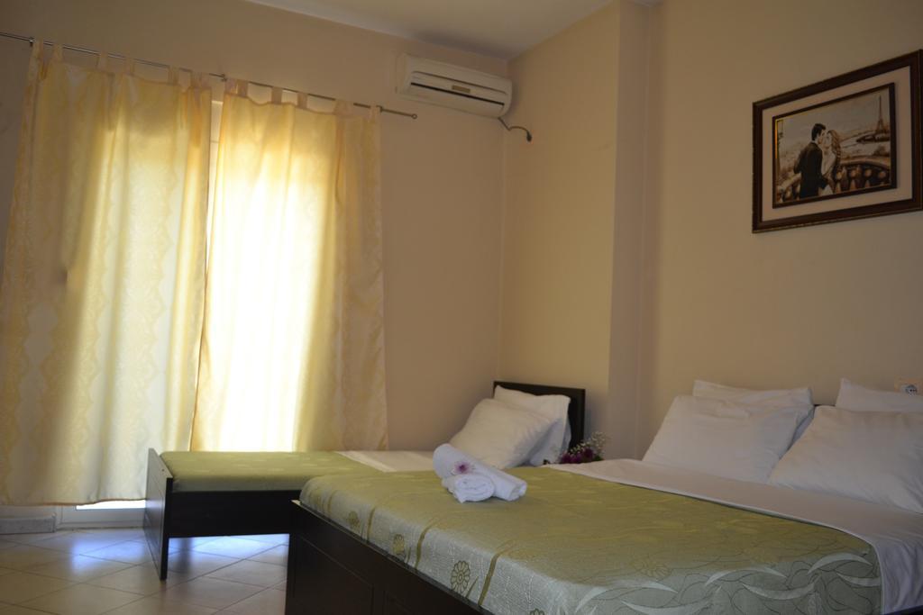 Hotel 4 Stinet Wlora Zewnętrze zdjęcie