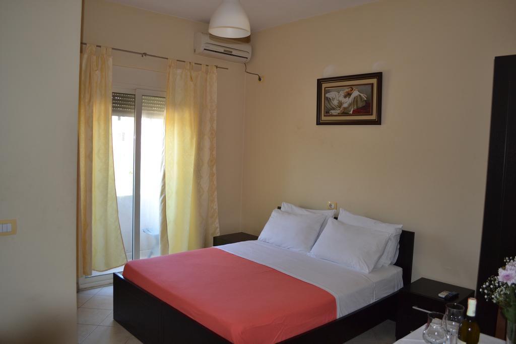 Hotel 4 Stinet Wlora Zewnętrze zdjęcie