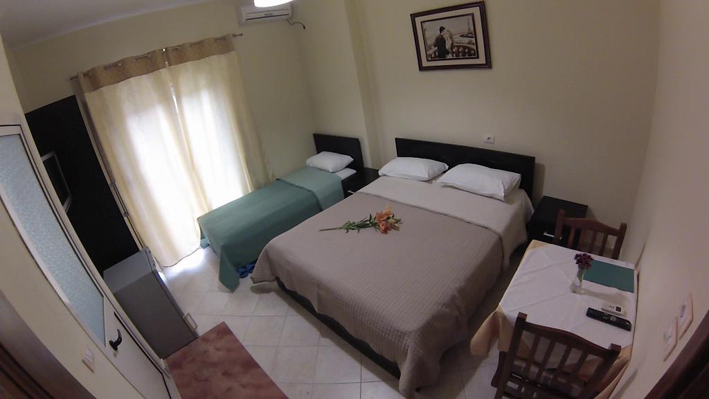 Hotel 4 Stinet Wlora Zewnętrze zdjęcie