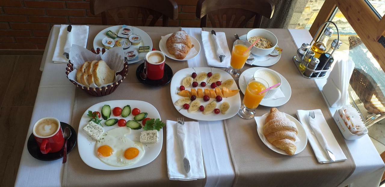 Hotel 4 Stinet Wlora Zewnętrze zdjęcie