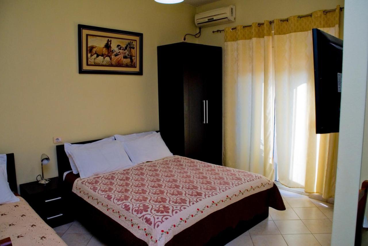 Hotel 4 Stinet Wlora Zewnętrze zdjęcie