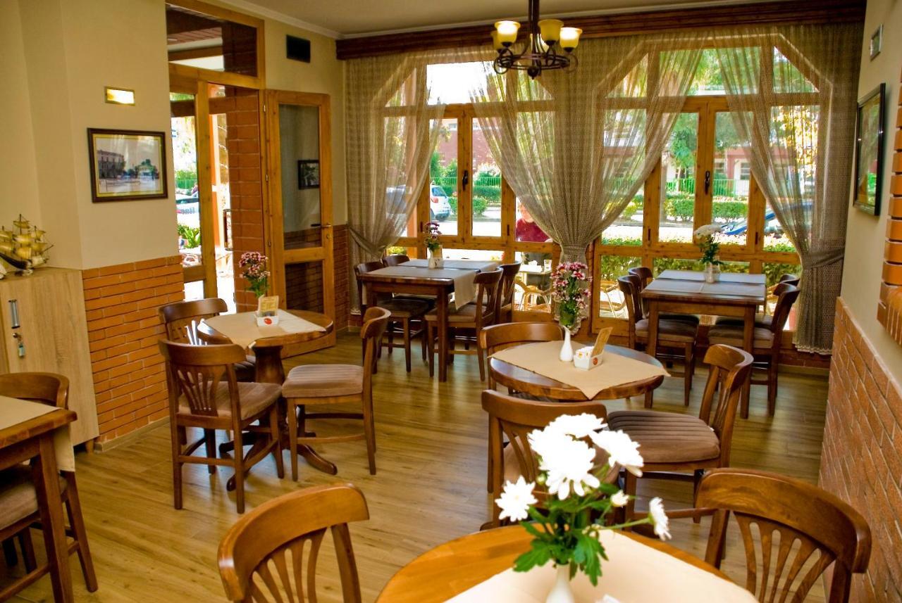 Hotel 4 Stinet Wlora Zewnętrze zdjęcie